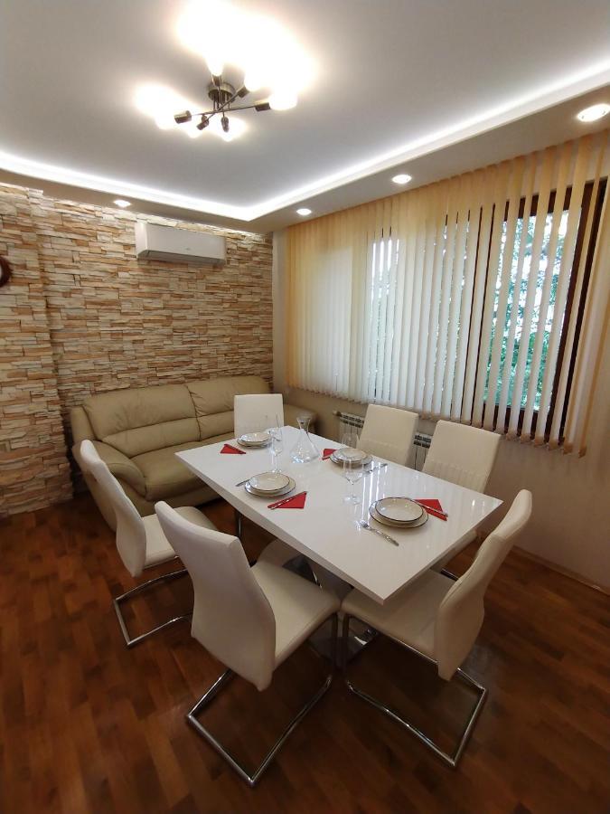 Апартамент Лукс Царевец-Център Veliko Tarnovo Luaran gambar